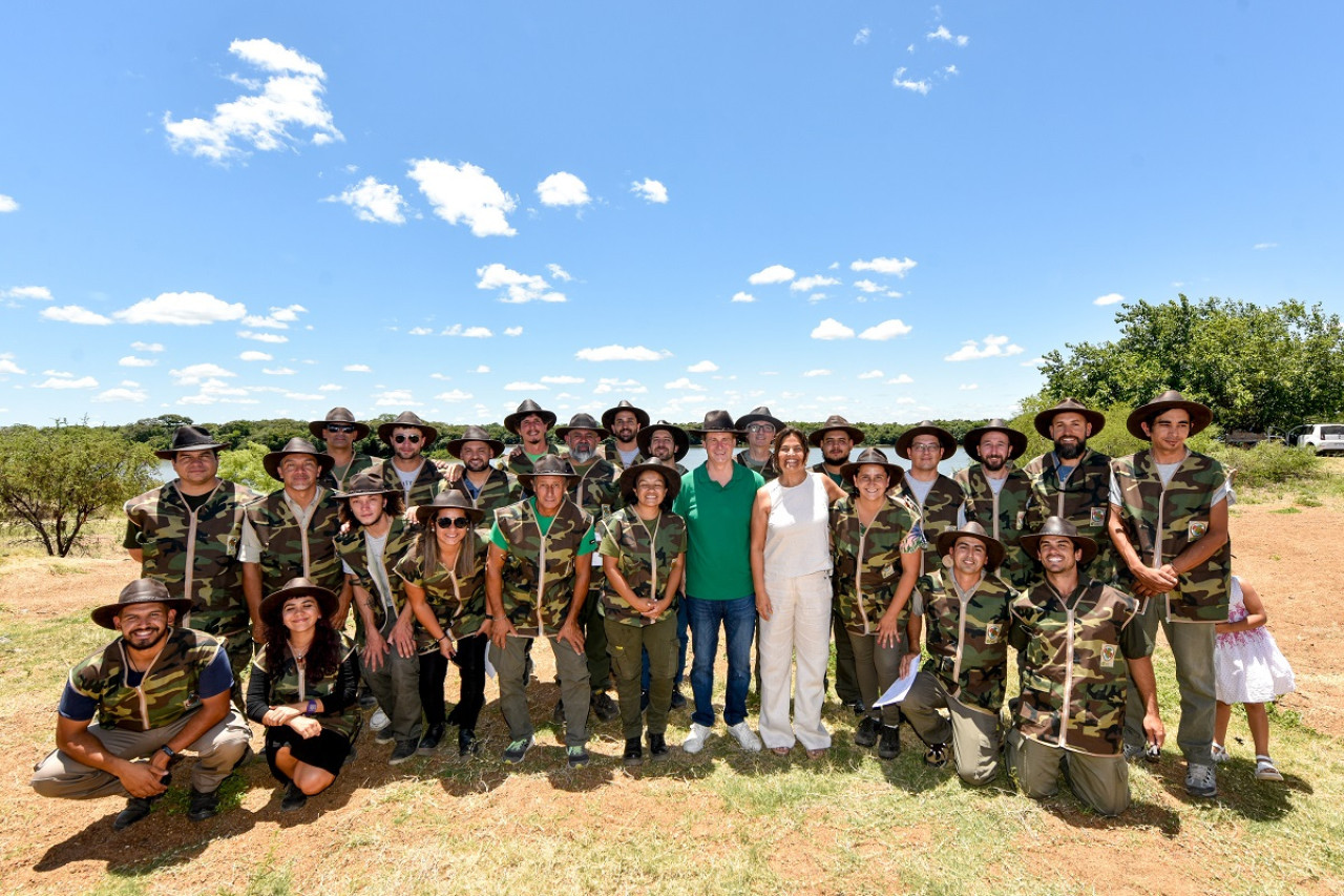 Los guardaparques del nuevo parque natural en el río Uruguay. Foto: X @GobiernoER.