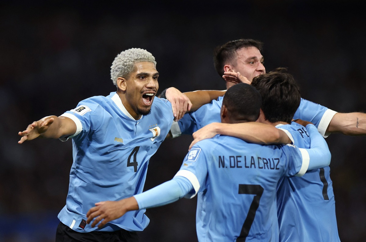 Ronald Araújo, Argentina vs. Uruguay, Eliminatorias. Foto: Reuters.