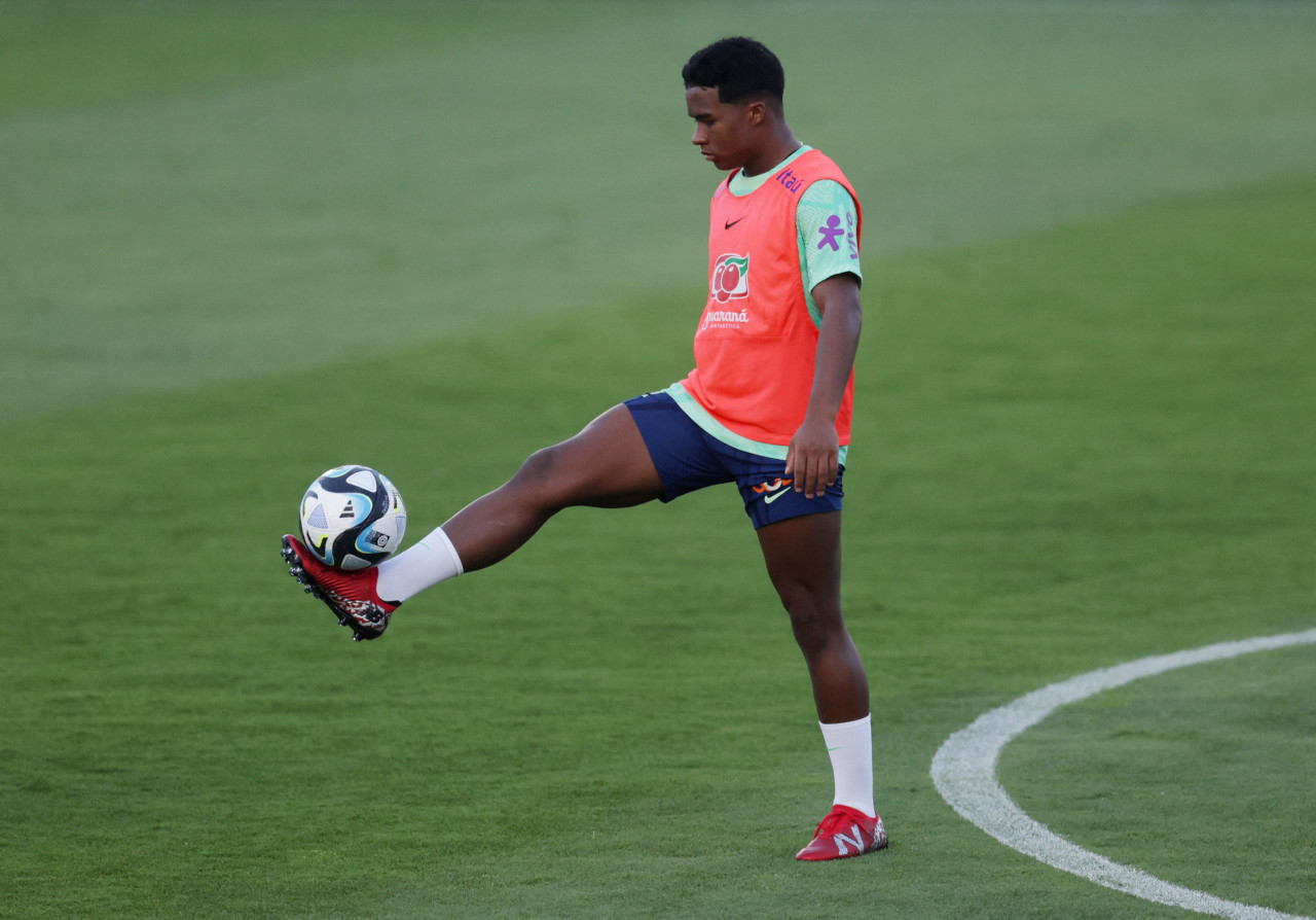 Endrick en la Selección de Brasil. Foto: REUTERS.