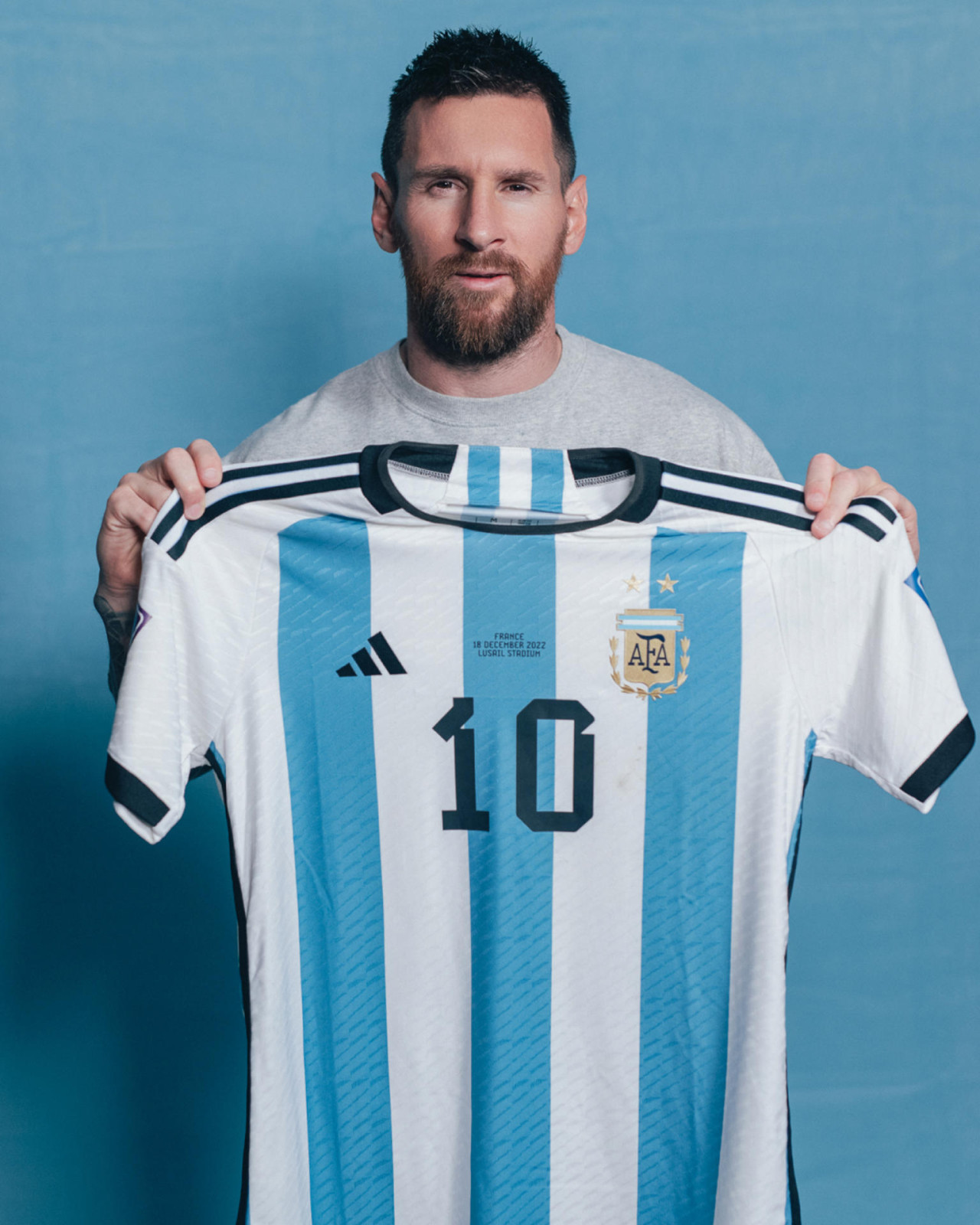 Subastan las camisetas que Messi lució en Qatar 2022. Foto: EFE.