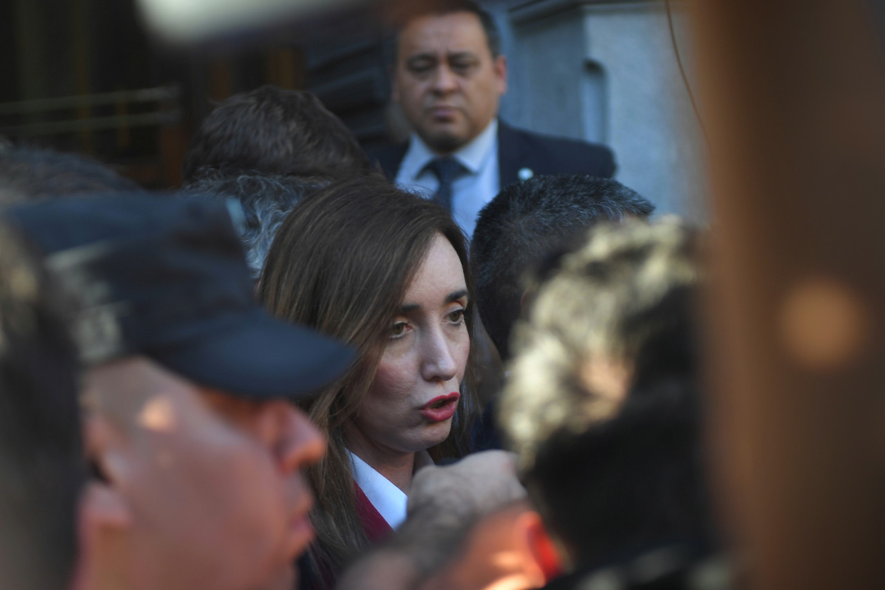 Victoria Villarruel tras el encuentro con Cristina Kirchner en el Senado. Foto: Telam.