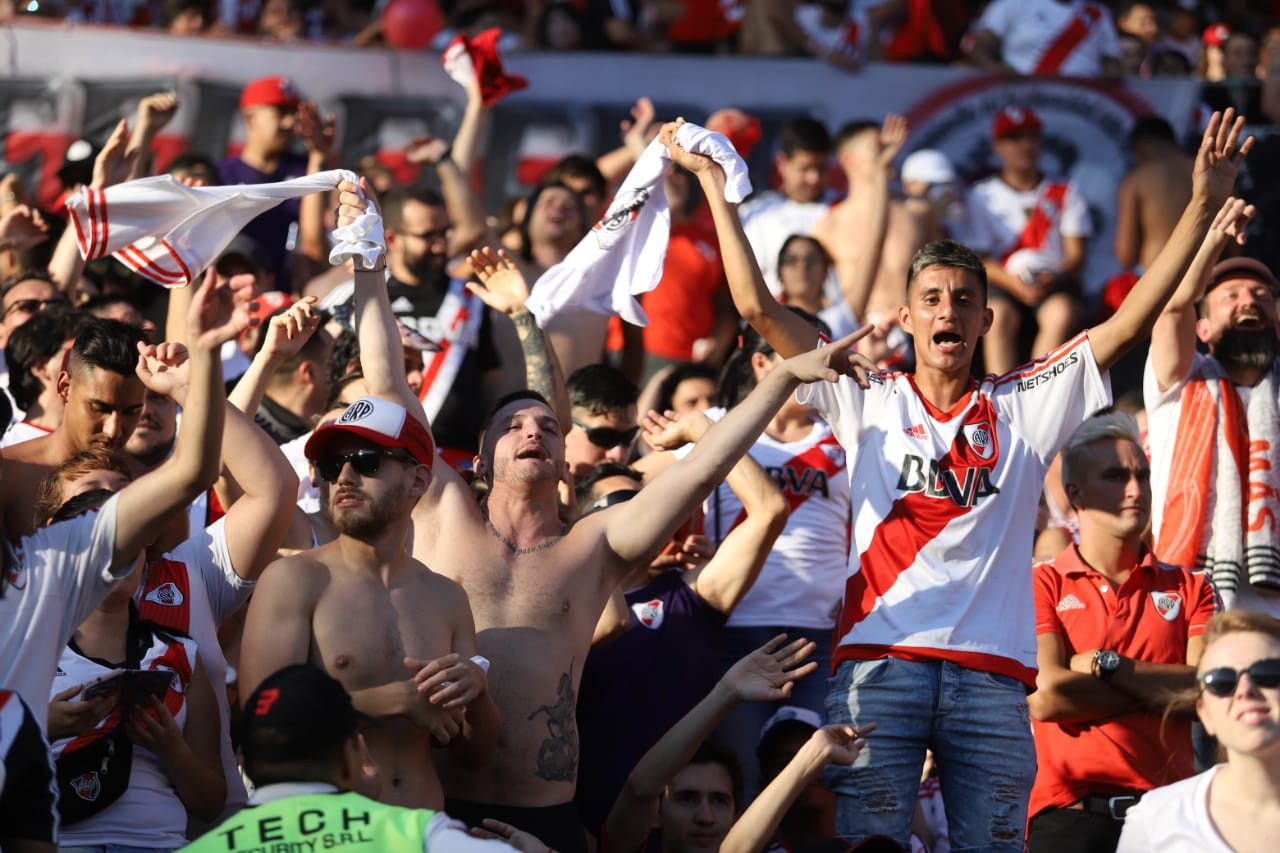 Hinchas de River. Foto: NA.