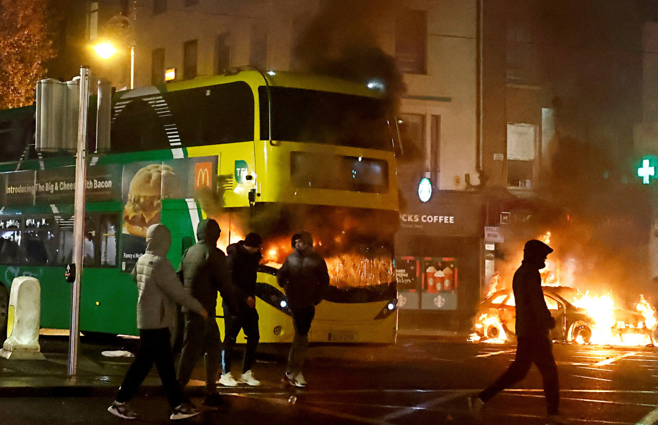 Disturbios en Irlanda. Foto: Reuters.