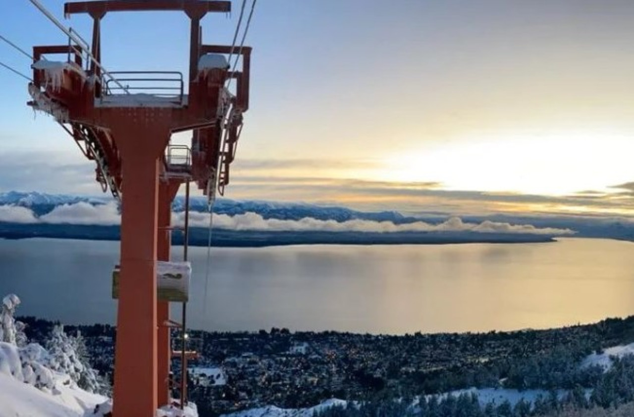 Teleférico en Bariloche. Foto: Instagram/ @ telefericocerrootto