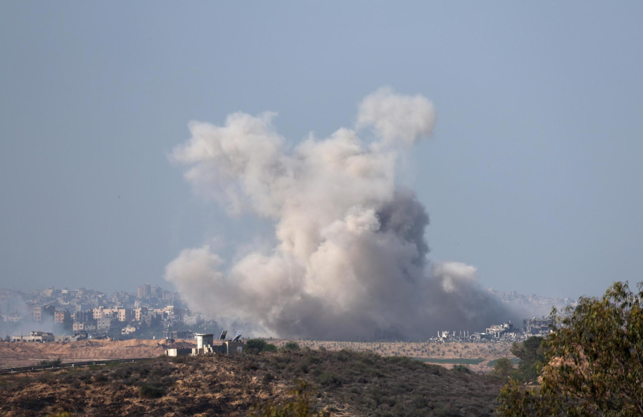 Nuevos bombardeos israelíes contra Gaza. Foto: EFE.
