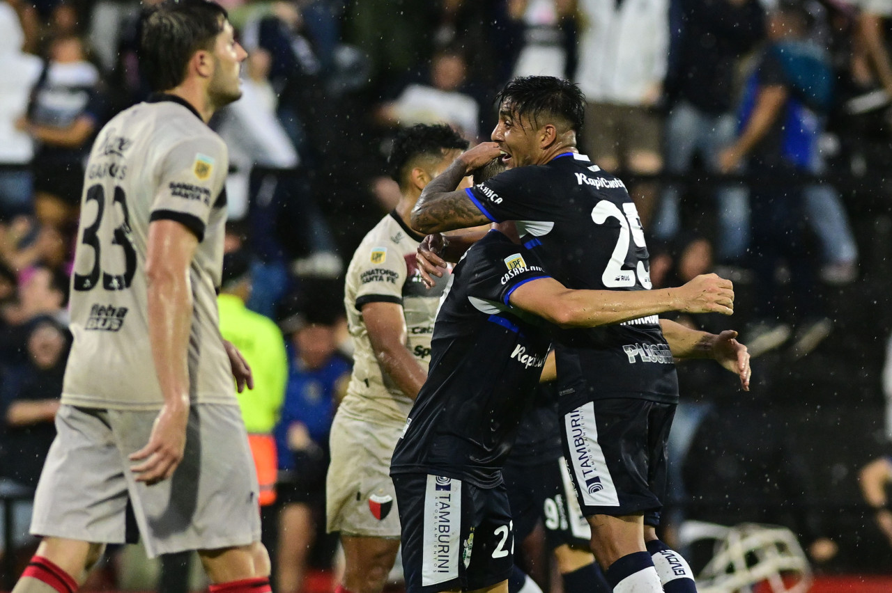 Gimnasia vs Colón. Foto: Télam