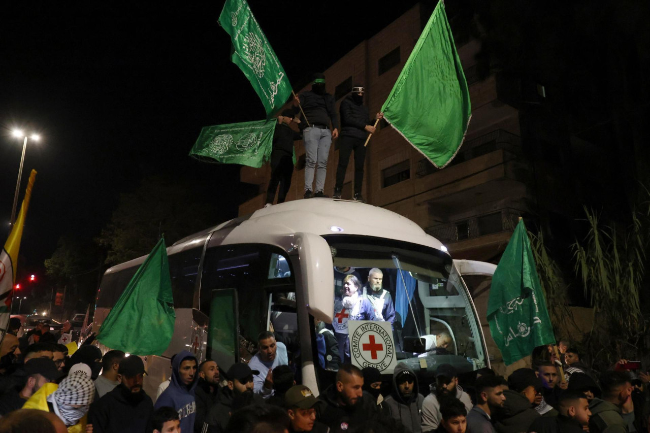 Prisioneros palestinos liberados en Ramallah. Foto: Reuters.