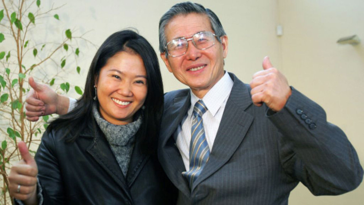 Keiko Fujimori y su padre el expresidente de Perú. Foto: Reuters