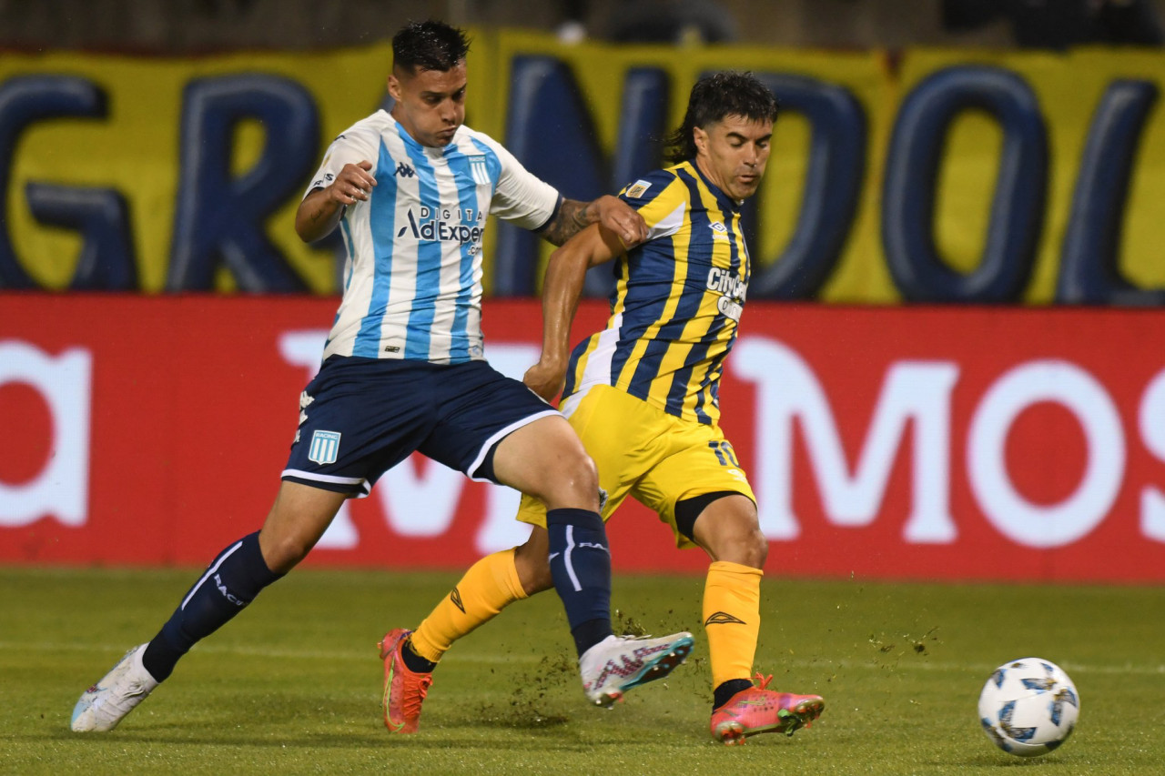 Racing quedó eliminado de las semifinales de a Copa de la Liga tras perder penales ante Rosario Central. Foto: NA.