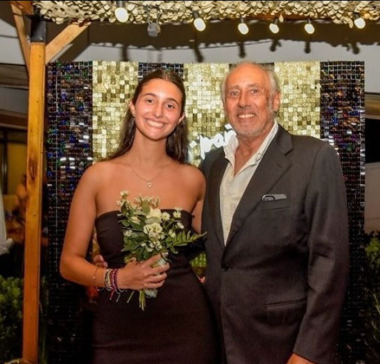 Azul Giordano con su abuelo. Foto: Instagram @gustavoyankelevichok