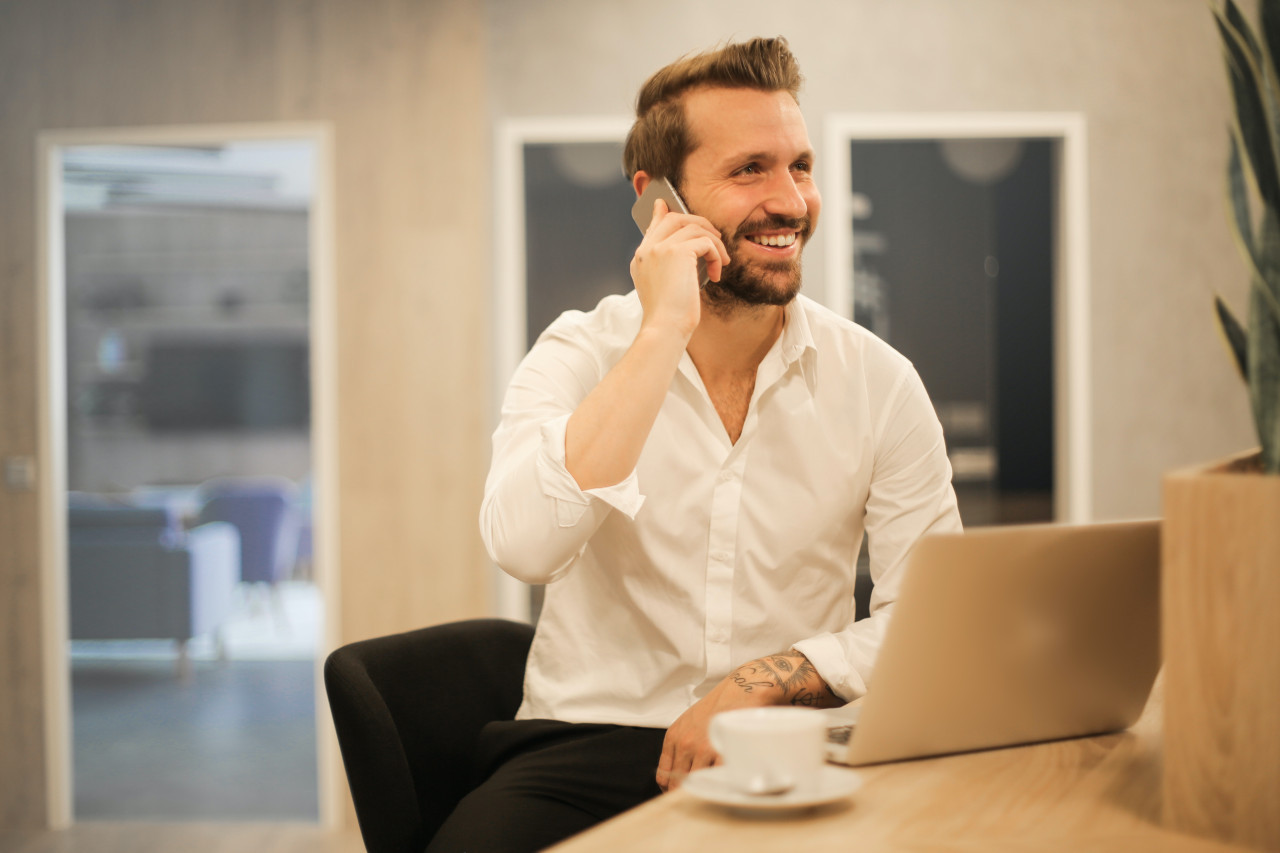 Personas felices. Foto: Unsplash.