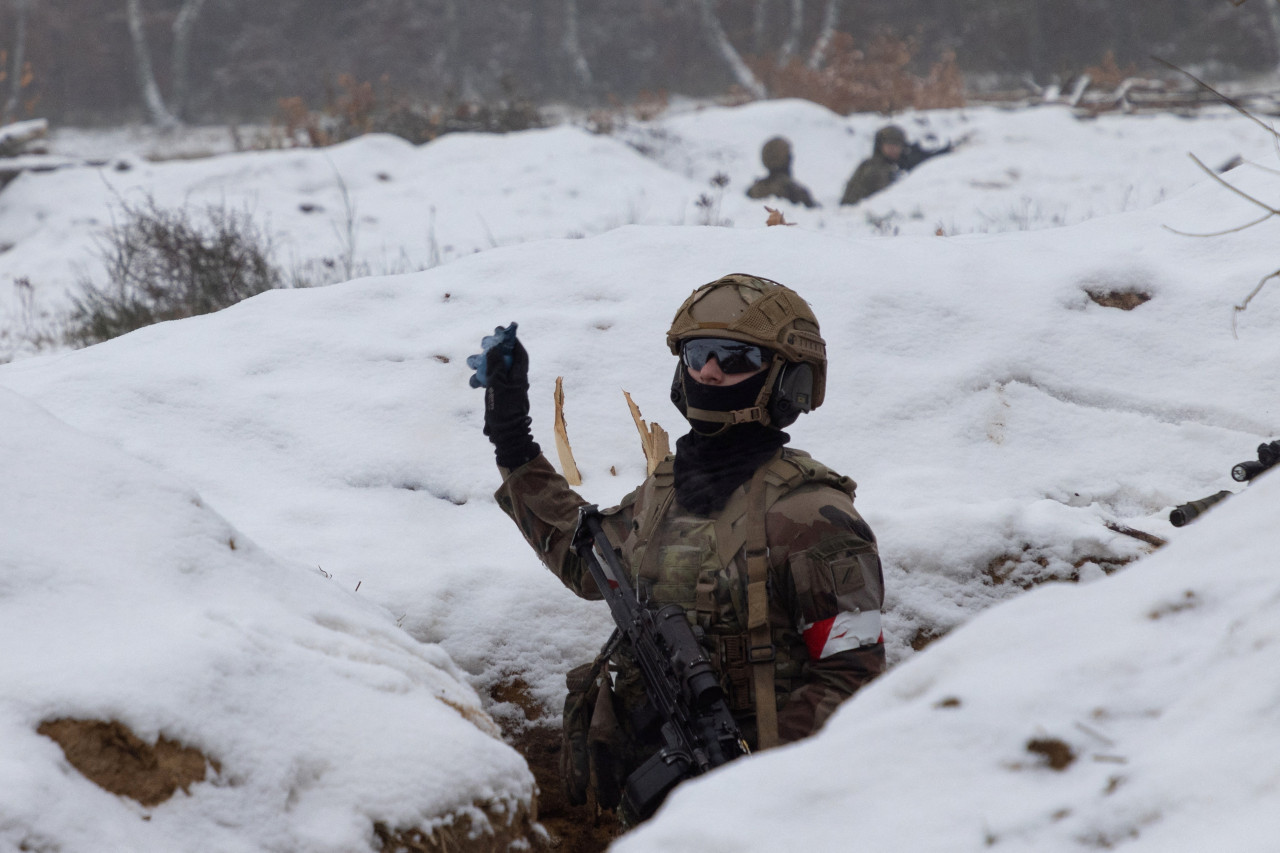 Soldados ucranianos se preparan para la ofensiva invernal rusa. Reuters
