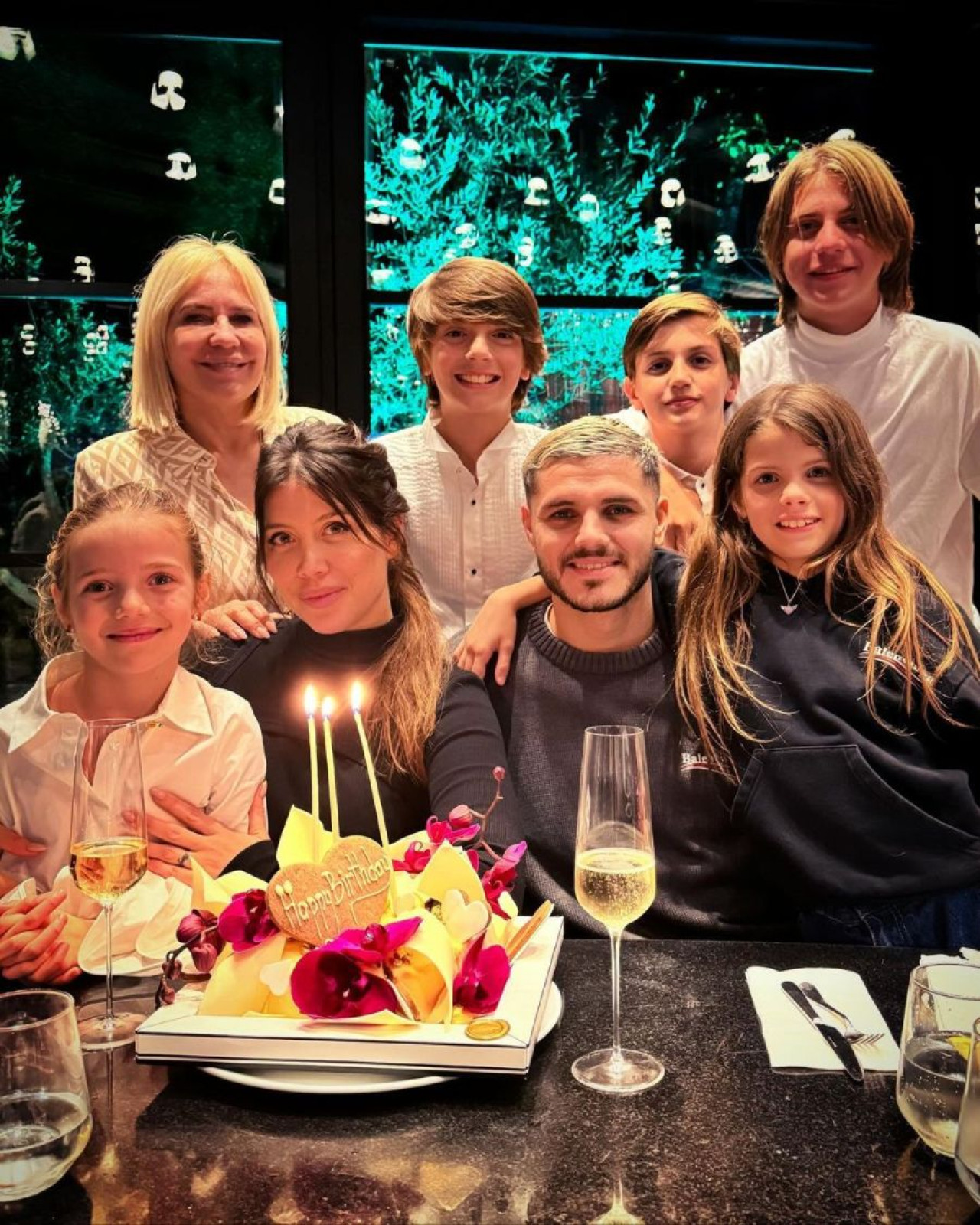 Los festejos, en familia. Foto: Instagram @mauroicardi