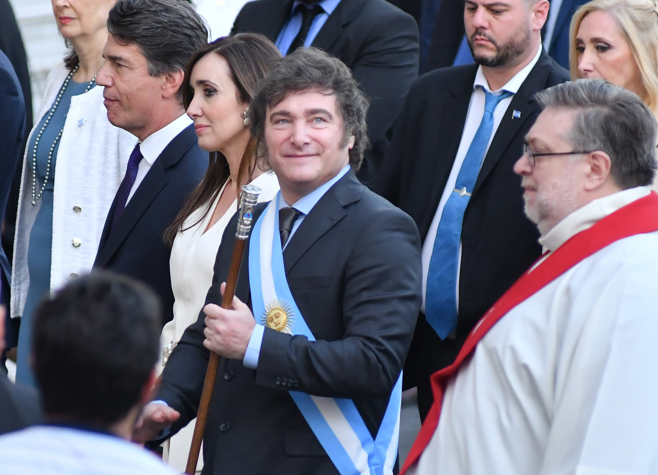 Javier Milei rumbo a la Catedral de Buenos Aires. Foto: NA