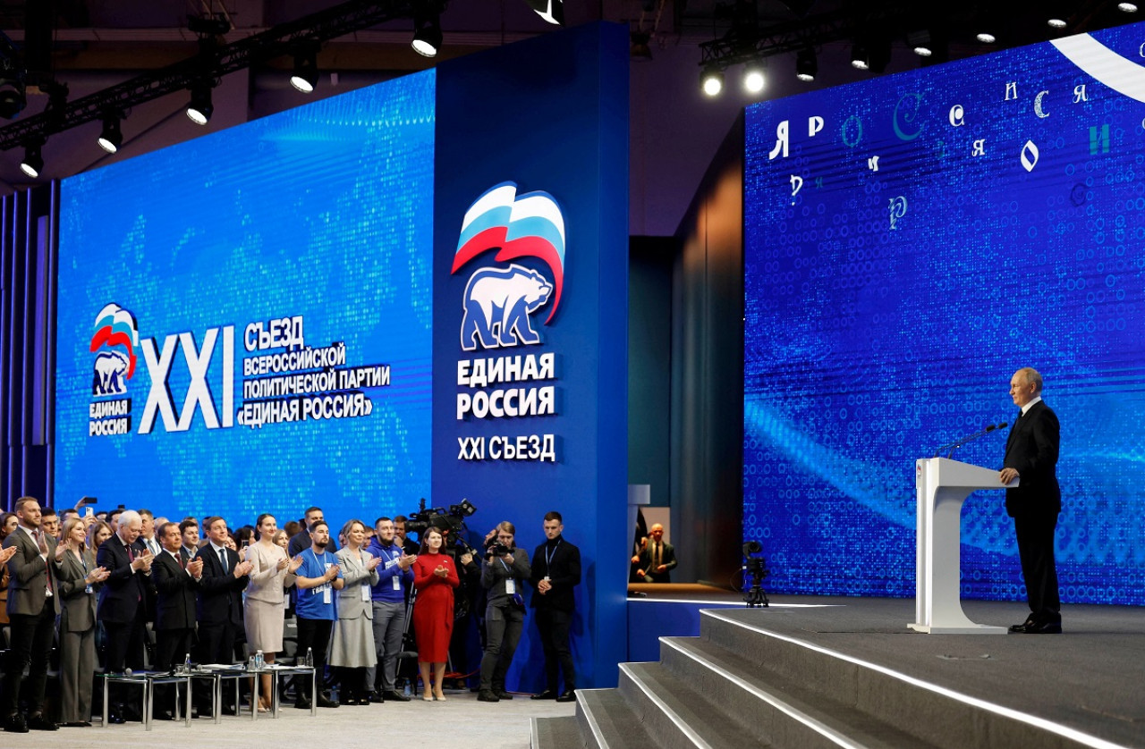 Vladímir Putin en un congreso de "Rusia Unida". Foto: Reuters.