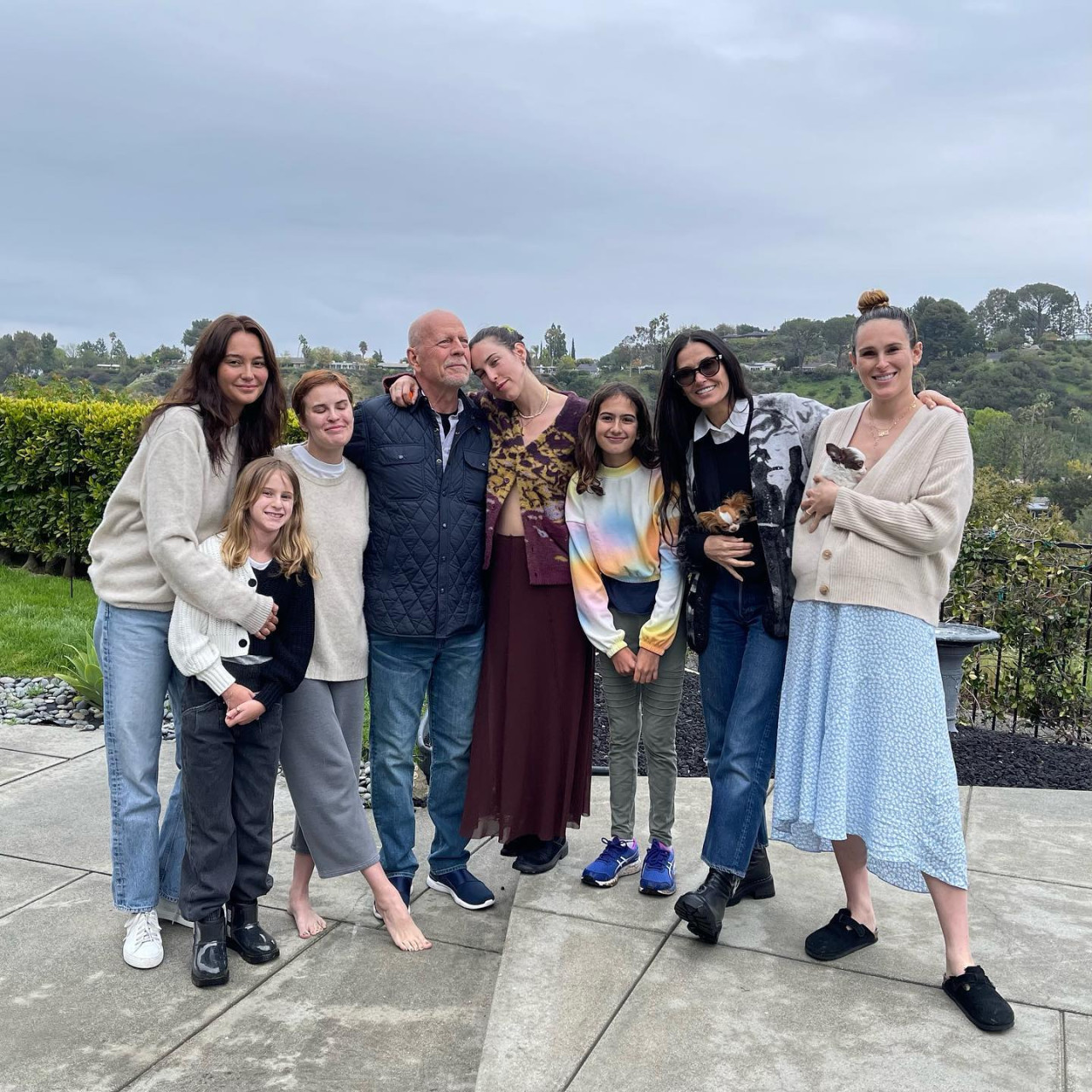 Bruce Willis junto a su familia. Foto: Instagram