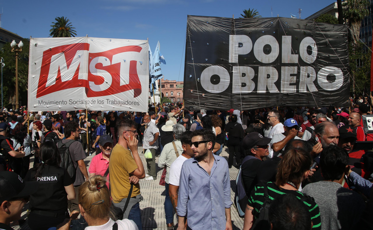 Manifestación en Plaza de Mayo. Foto: NA