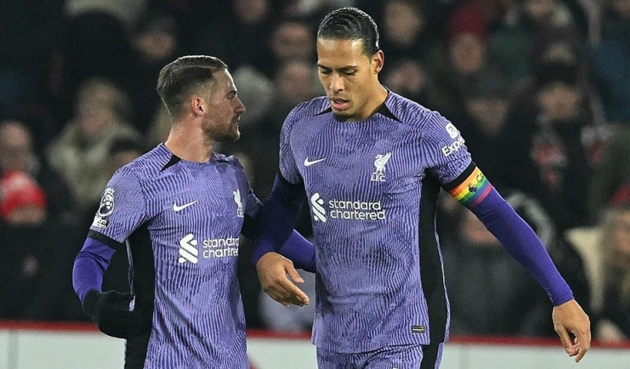 Alexis Mac Allister y Virgil van Dijk en Liverpool. Foto: Instagram @alemacallister