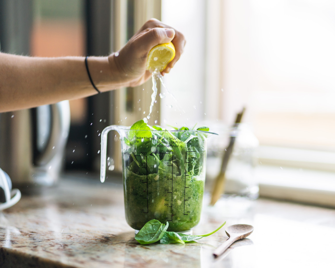 Dieta Detox, batido verde. Foto: Unsplash.