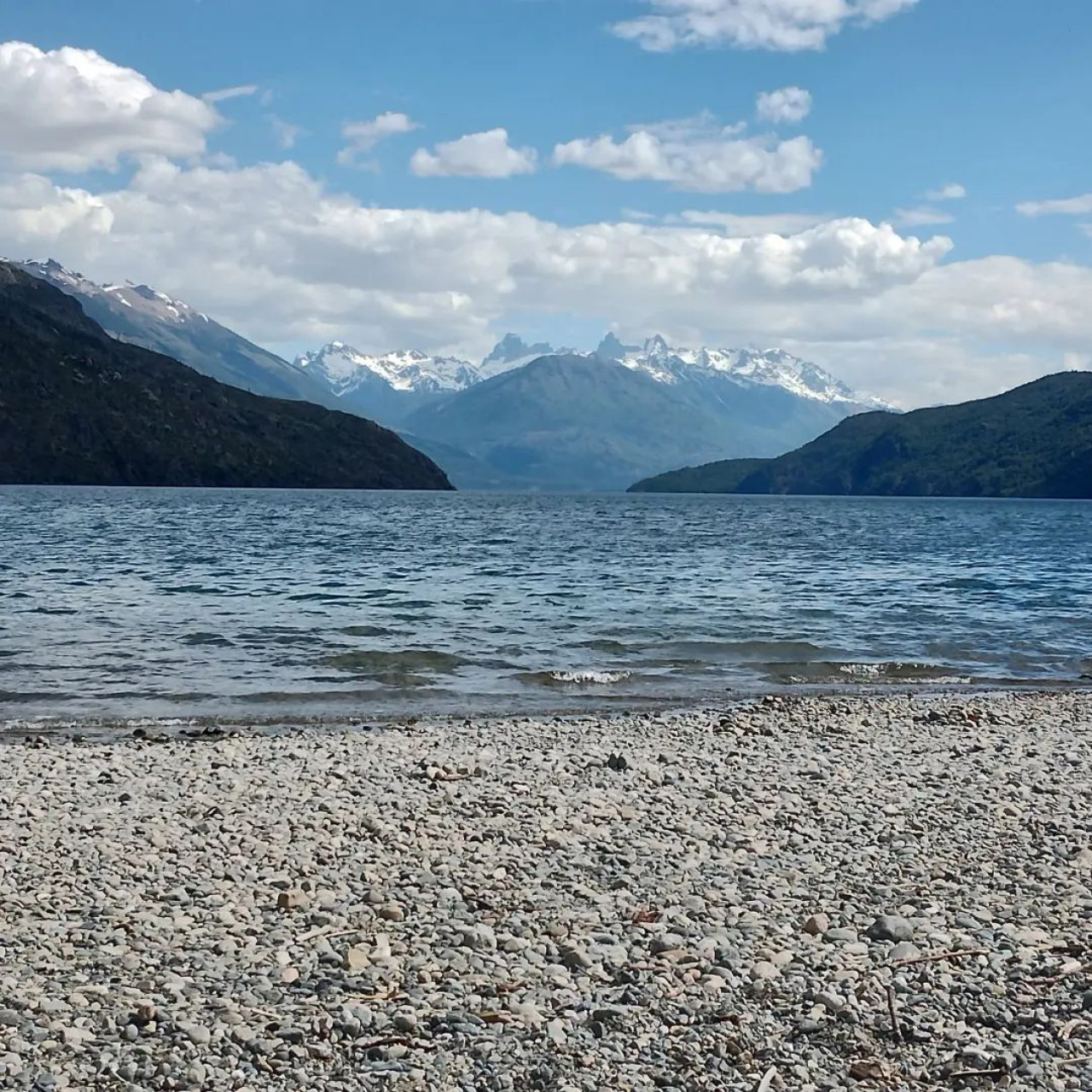 Lago Puelo. Foto: Instagram.