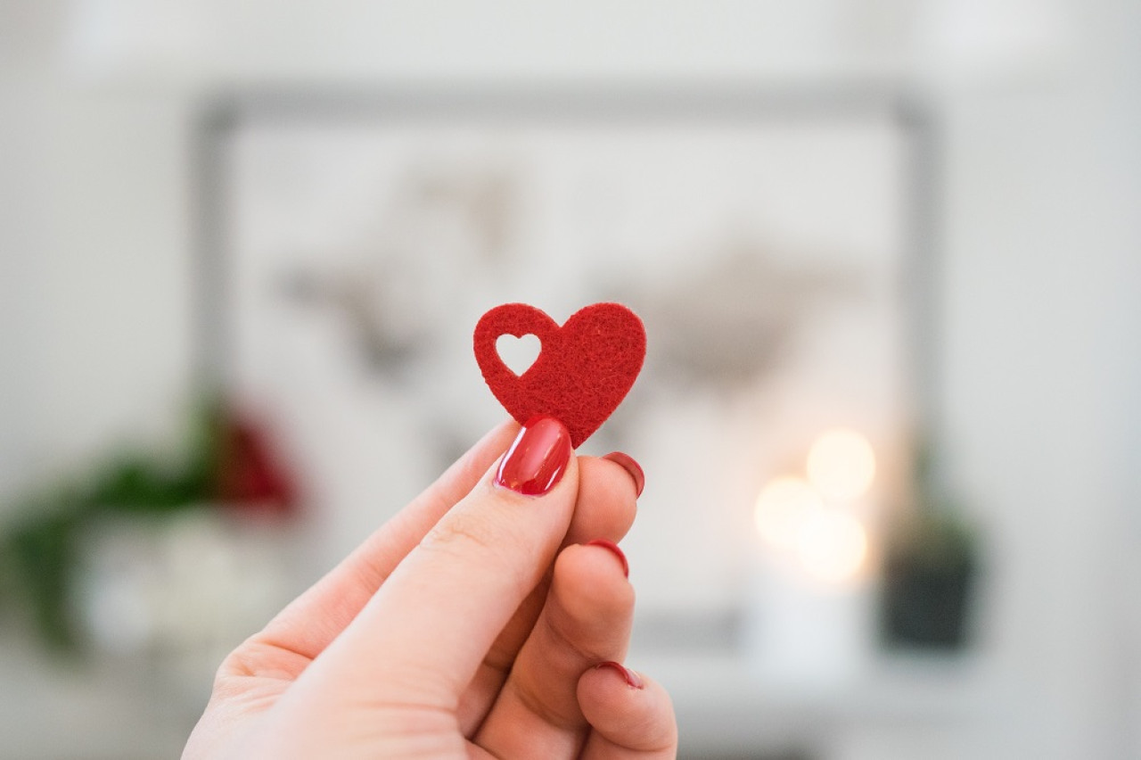 Uñas rojas. Foto: Unsplash.