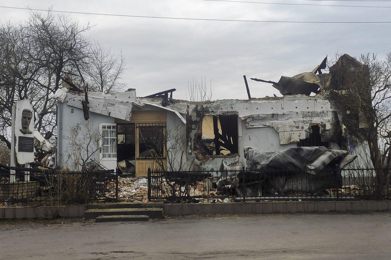 La destrucción en Odesa después del masivo ataque de drones en Año Nuevo. Foto: EFE.