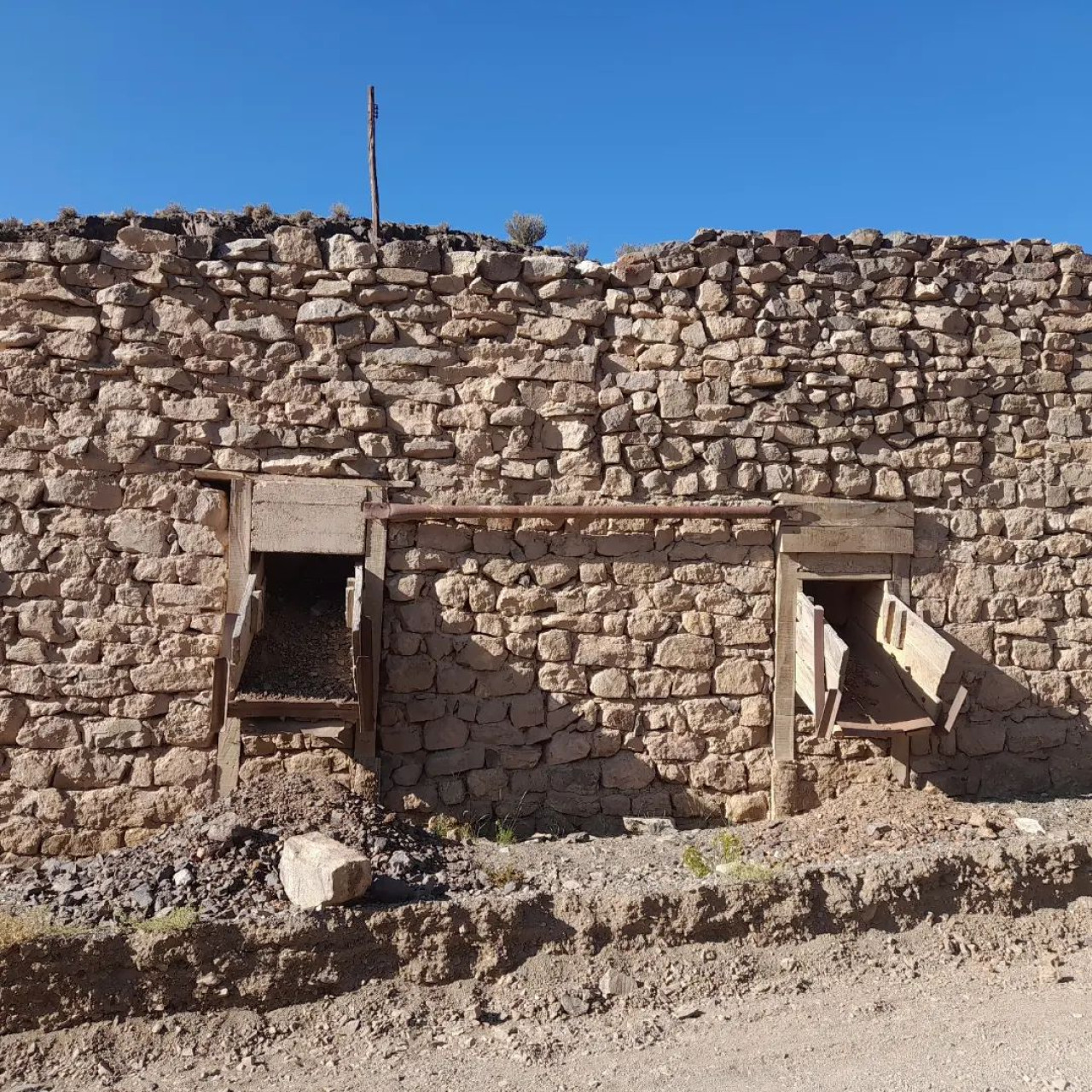 La ciudad fantasma de Paramillos, Mendoza. Foto: Instagram.