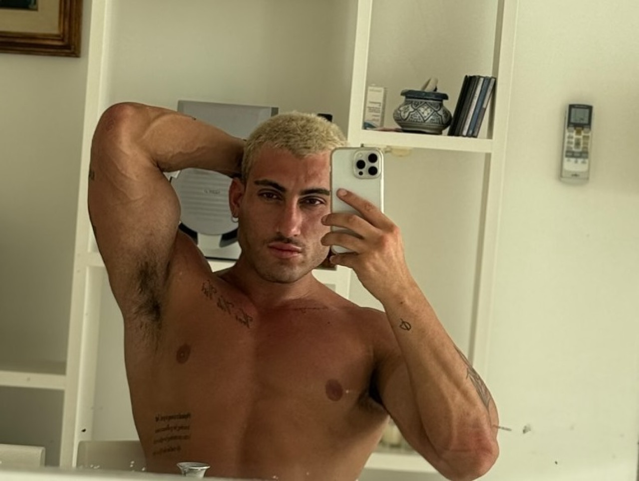 El cambio de look de Tomás Holder. Foto: Instagram @tomasholder