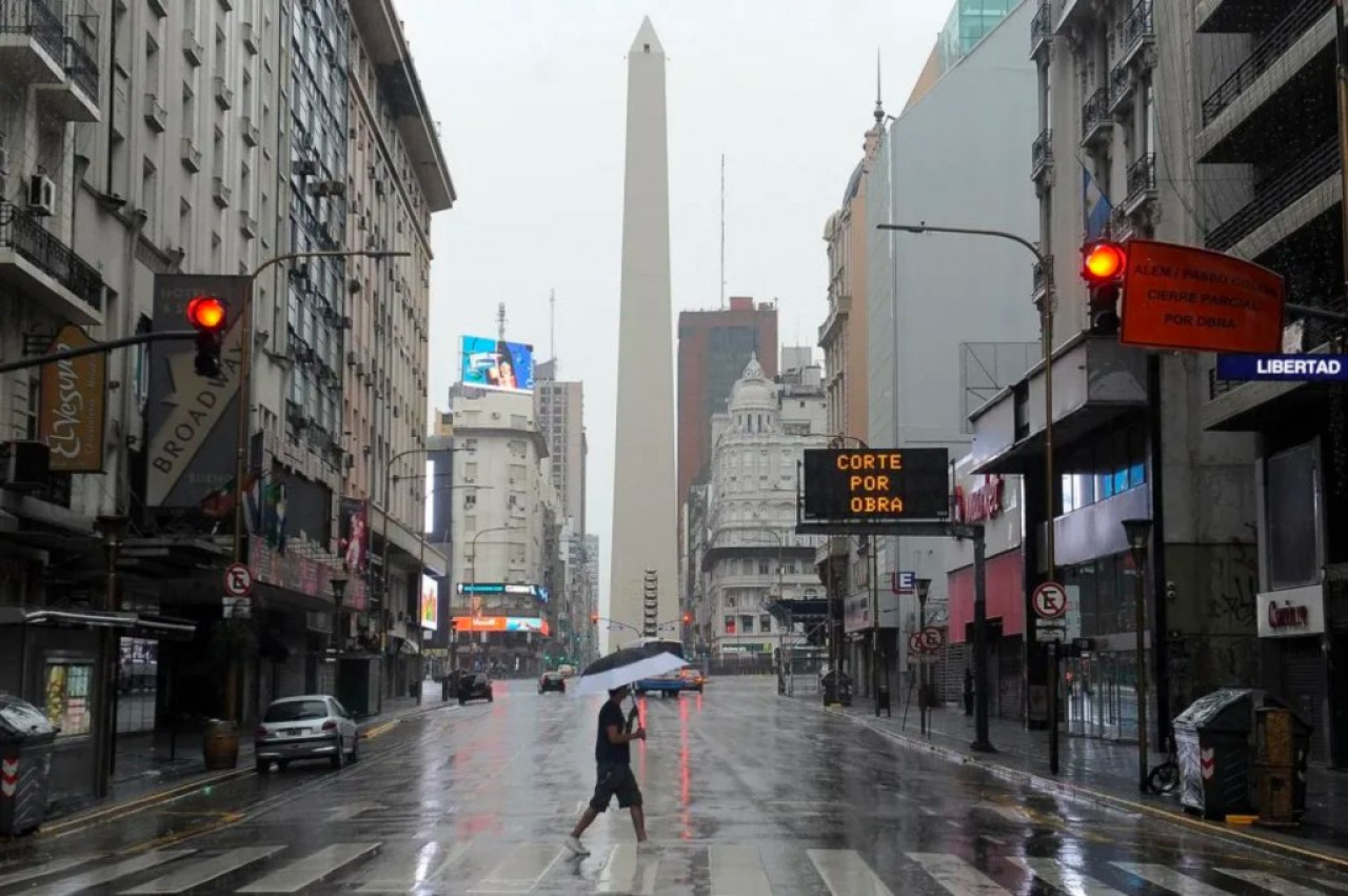 Lluvia en la ciudad de Buenos Aires. Foto: NA.