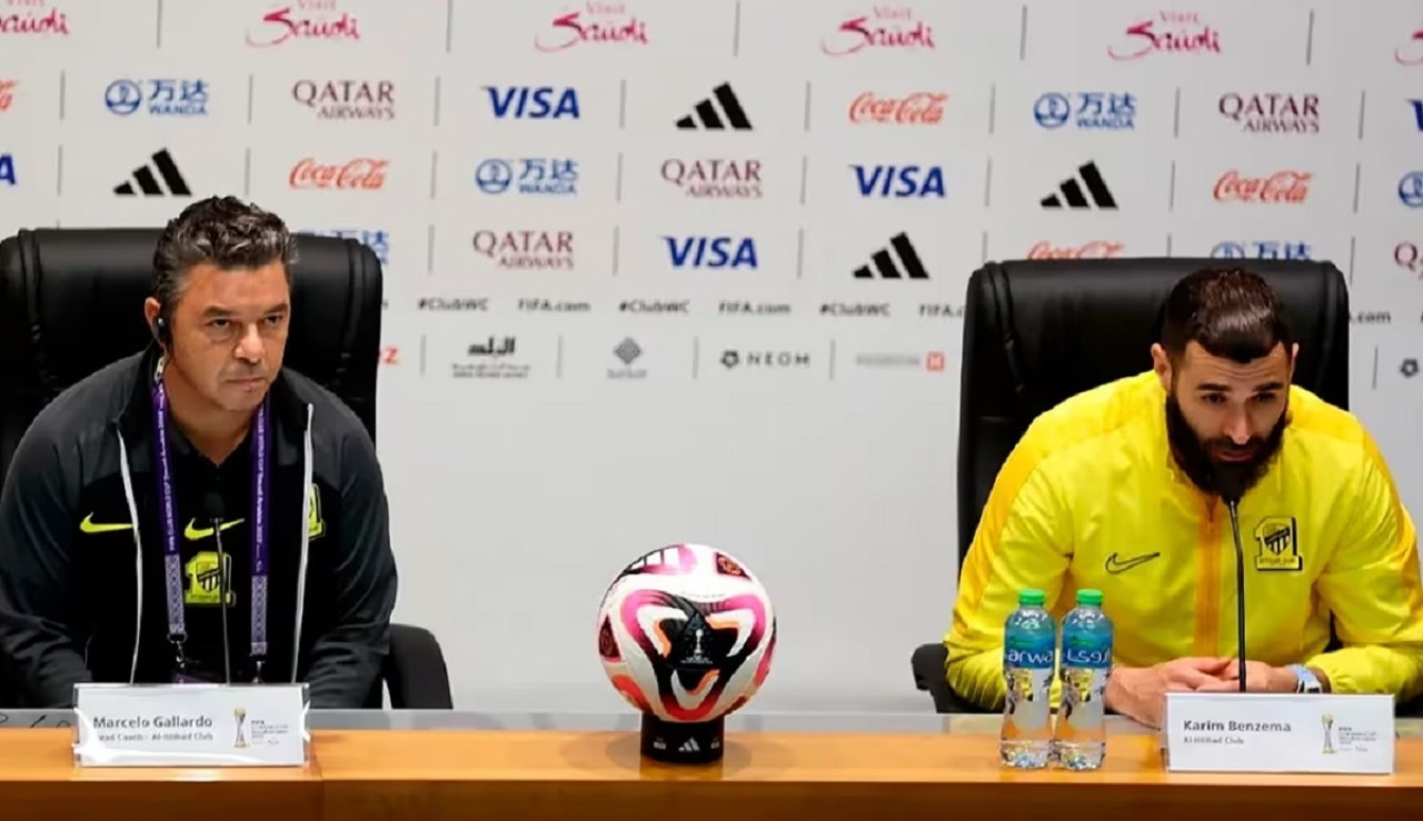 Marcelo Gallardo y Karim Benzema en conferencia de prensa. Foto: Instagram