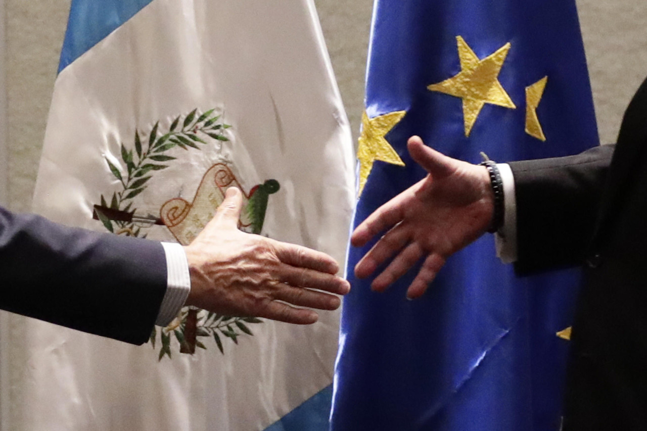 Arévalo y Borrell, Guatemala y Unión Europea. Foto: Reuters.