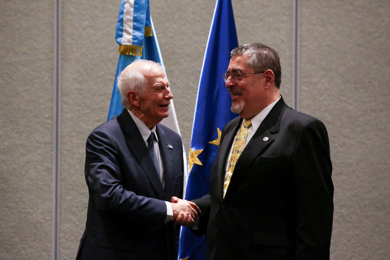 Arévalo y Borrell, Guatemala y Unión Europea. Foto: Reuters.
