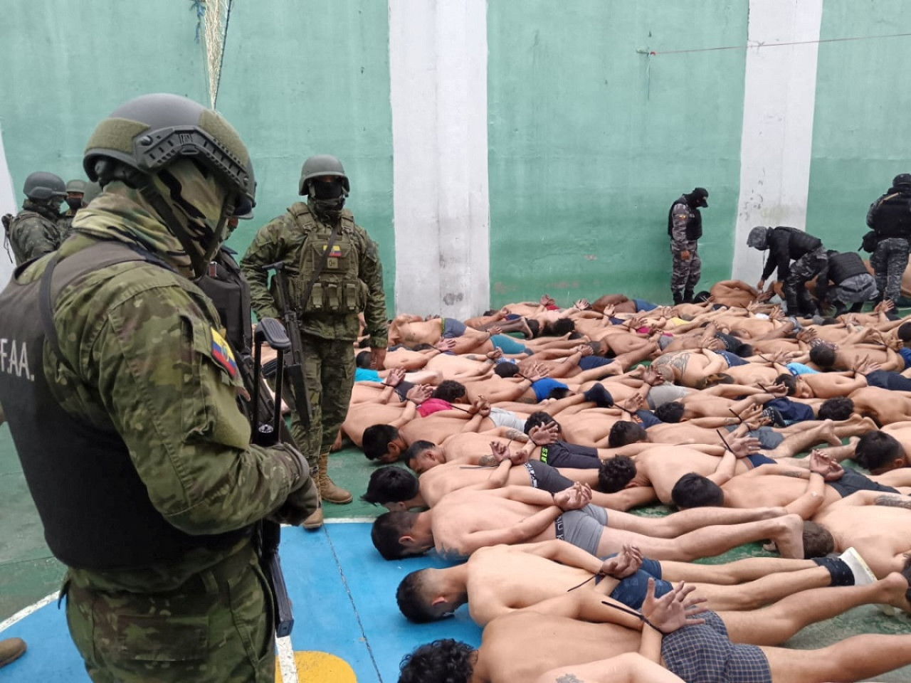 Fuerzas de seguridad en las cárceles de Ecuador. Foto: Reuters.