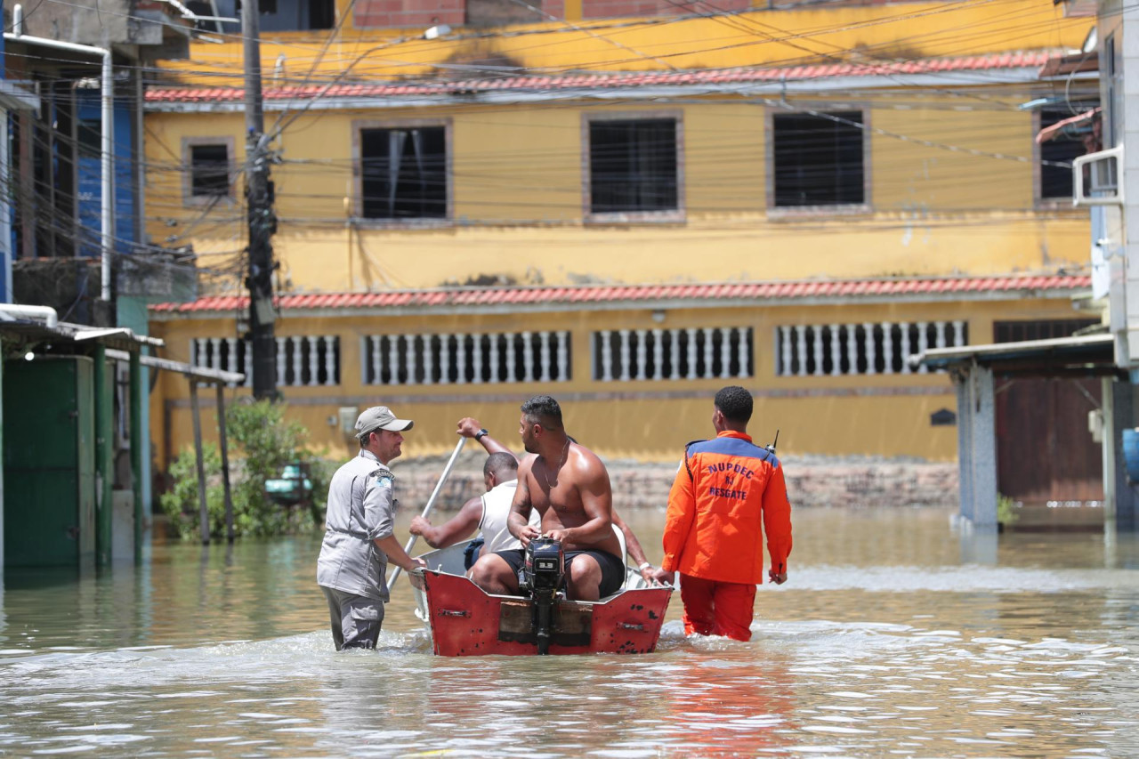 Temporal en Río de Janeiro, Brasil. Foto: EFE