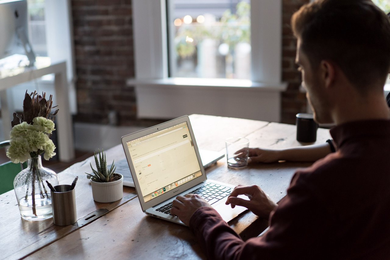 Trabajo remoto, home office, cansancio, productividad. Foto: Unsplash