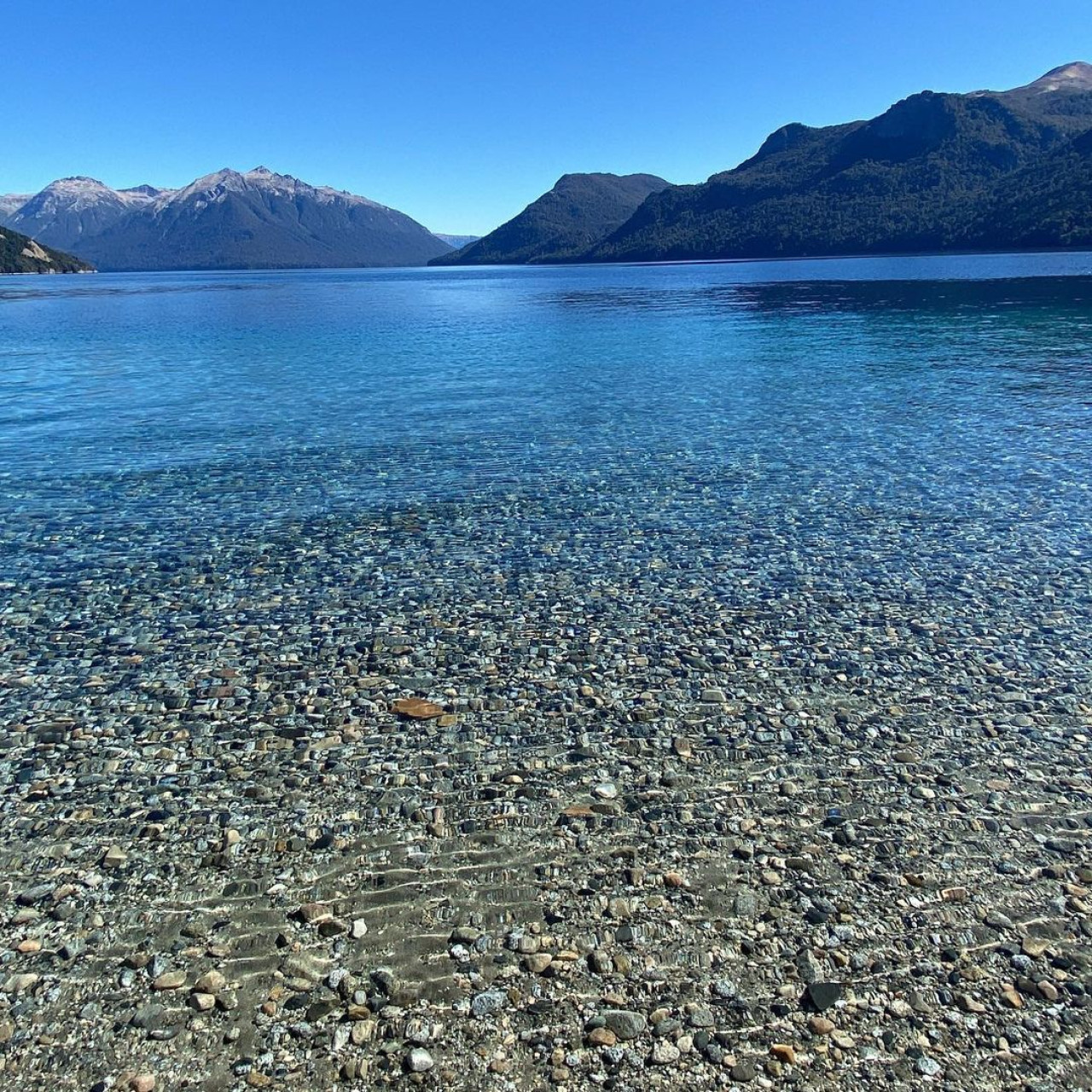 Playa La Puntilla de Villa Traful. Foto: Instagram.