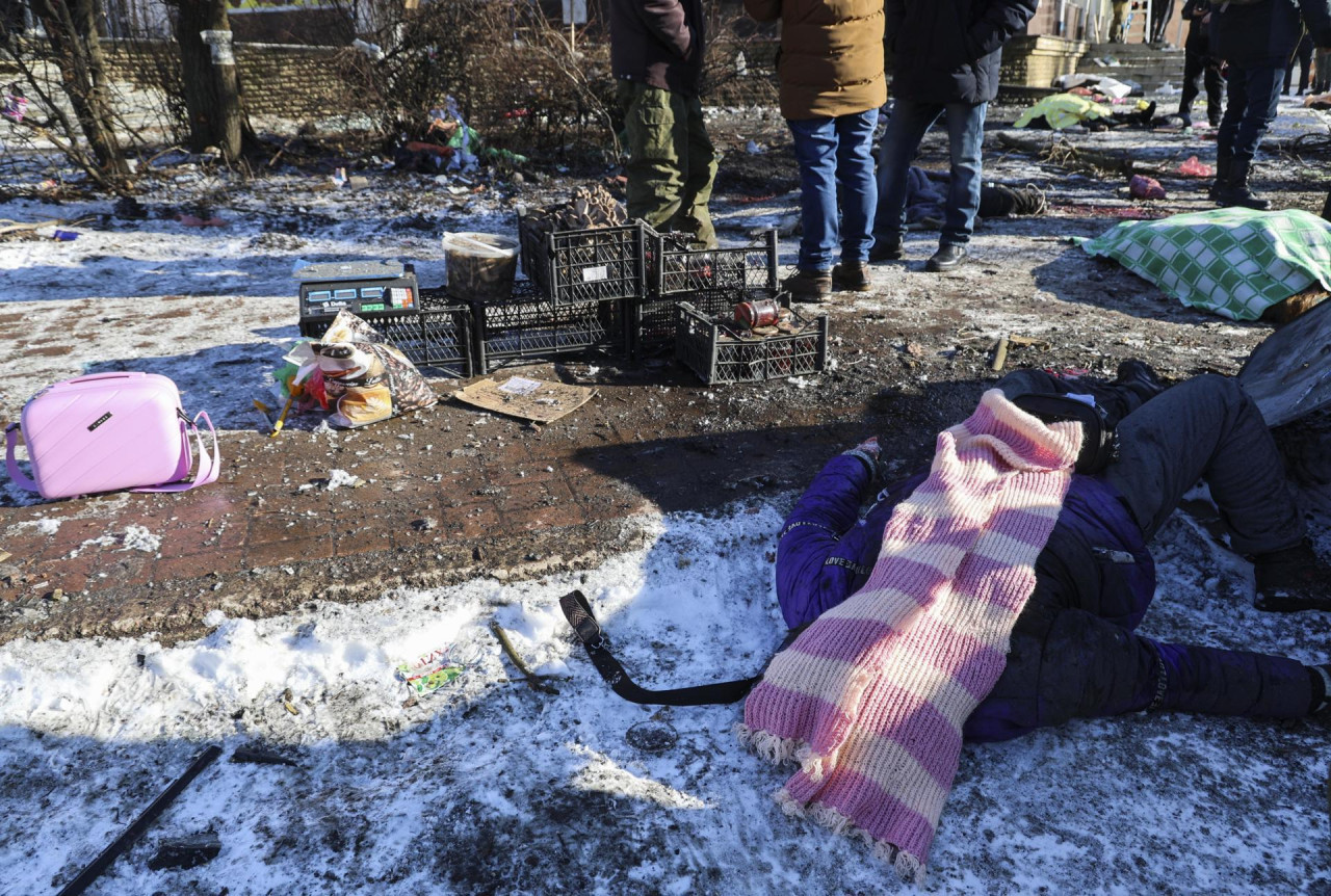 Bombardeo ucraniano contra Donetsk, controlada por Rusia, deja 25 muertos. EFE