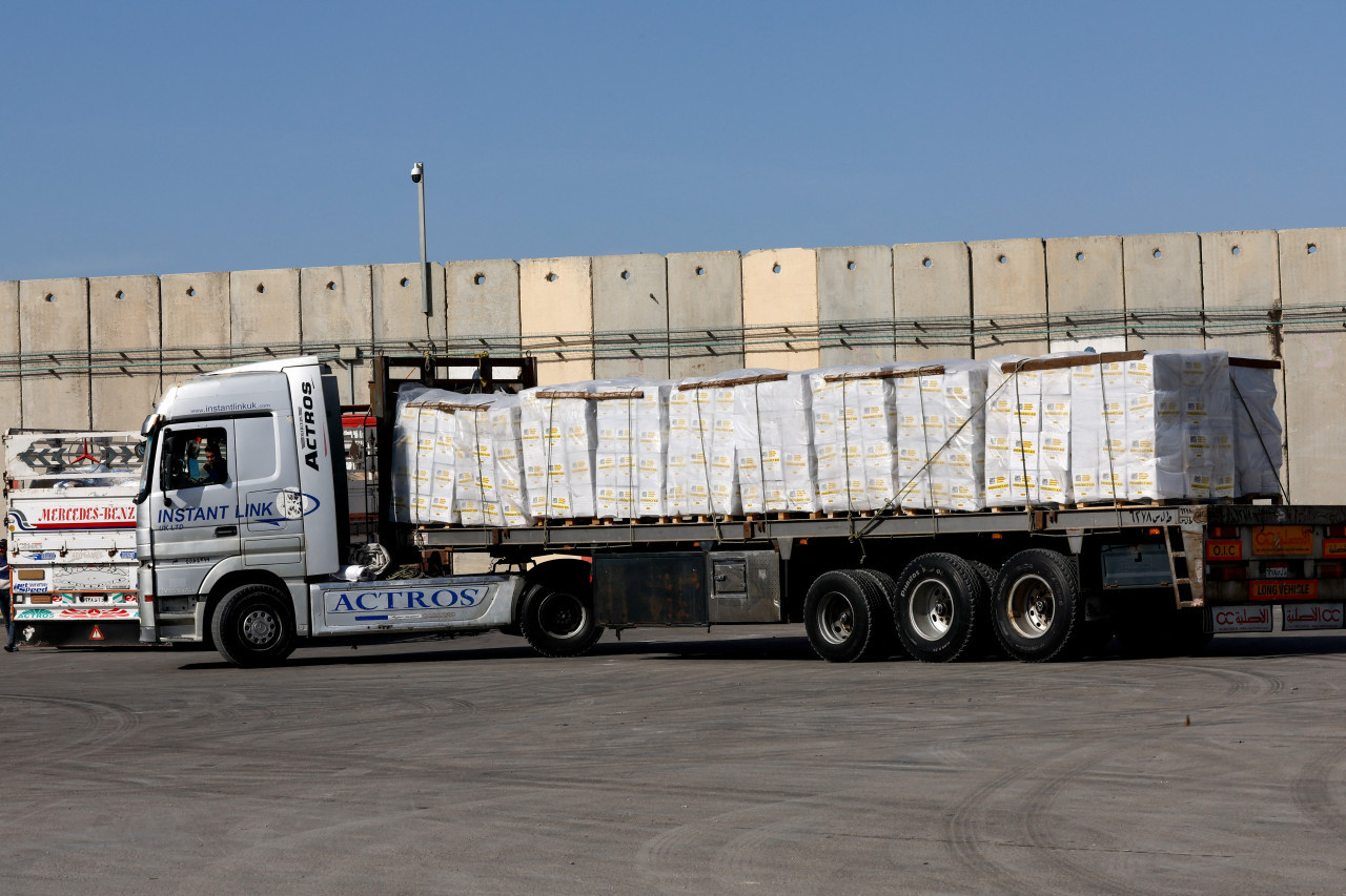 Ayuda humanitaria con destino a la Franja de Gaza. Foto: Reuters