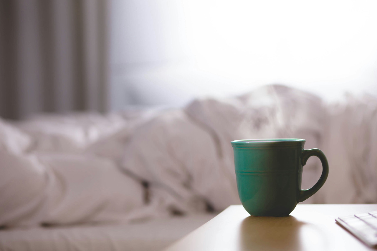 Make the bed, order, cleanliness, morning, wake up.  Unsplash pictures.