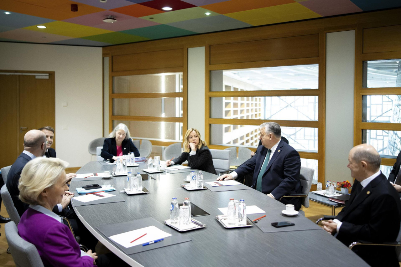 Reunión entre líderes de la Unión Europea. Foto: EFE.