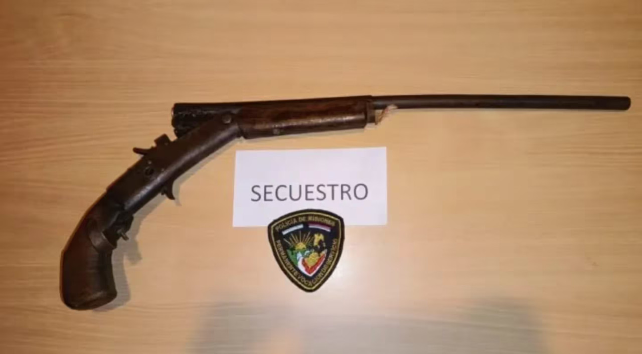 El arma secuestrada. Foto: Policía de Misiones