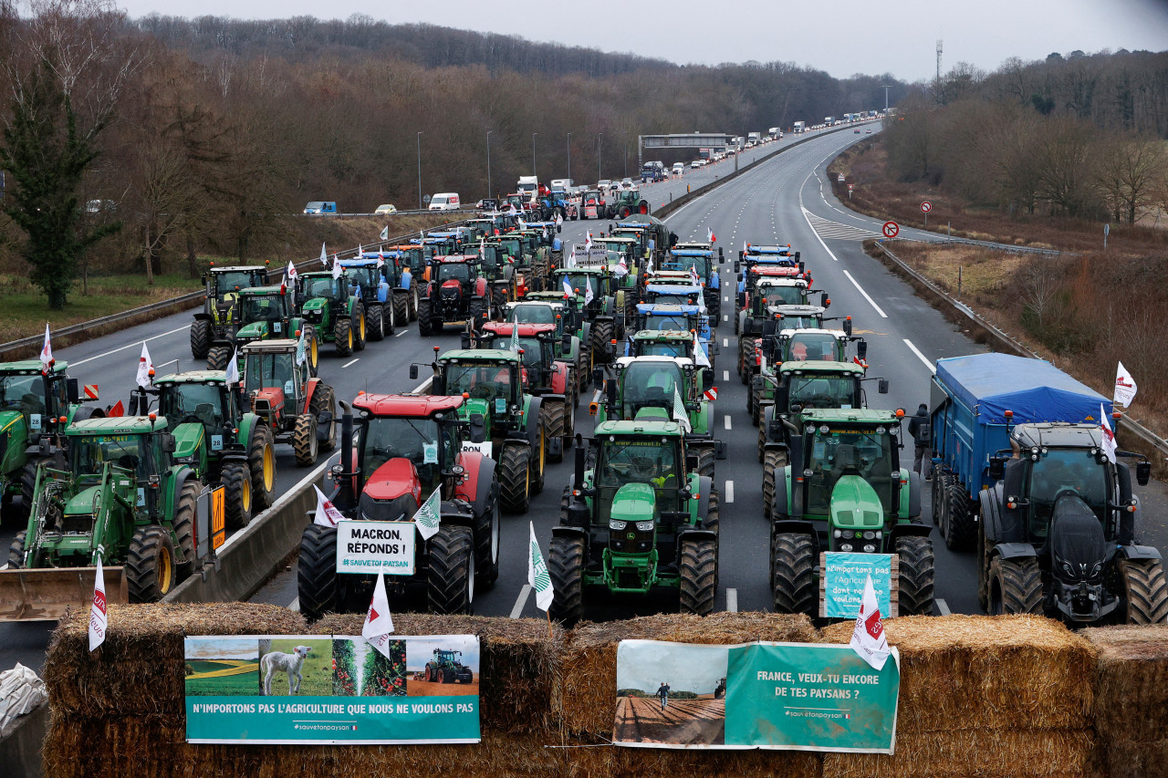 Agricultores bloquearon las rutas en Francia. Foto: Reuters