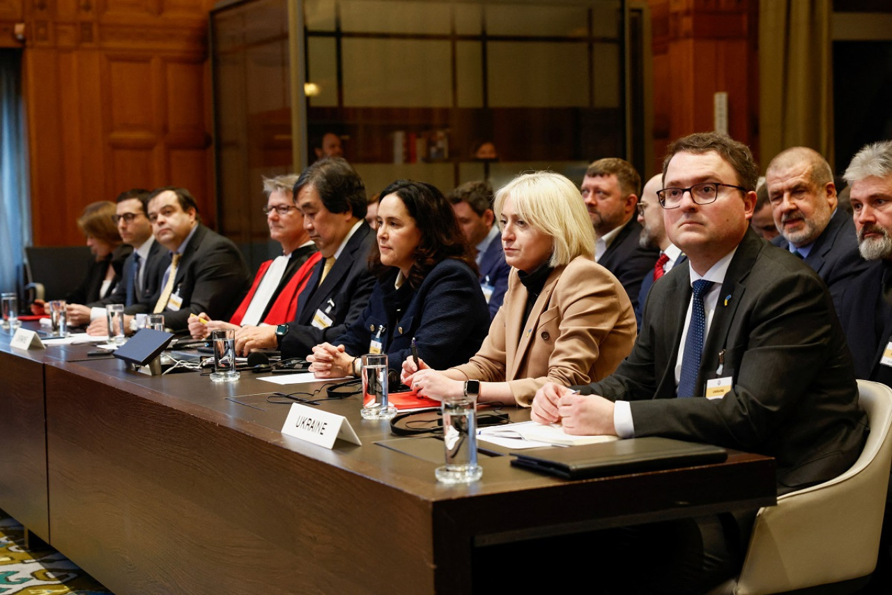 Funcionarios ucranianos en la Corte Internacional de Justicia. Foto: Reuters.
