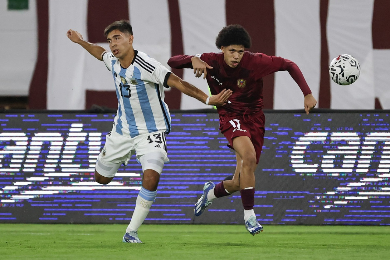 Juan Sforza; Selección Argentina Sub 23 vs. Venezuela. Foto: NA.