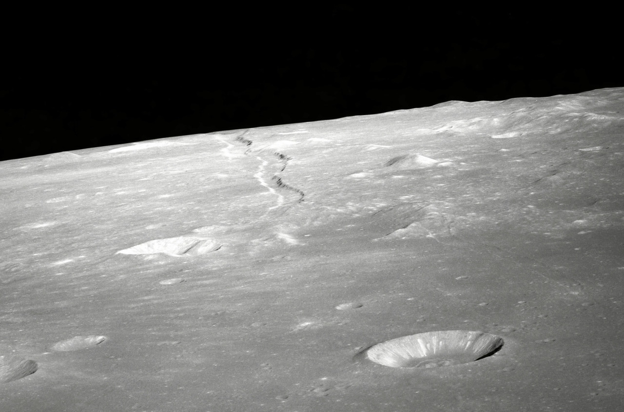 القمر، ناسا، جرم سماوي.  الصورة: أونسبلاش