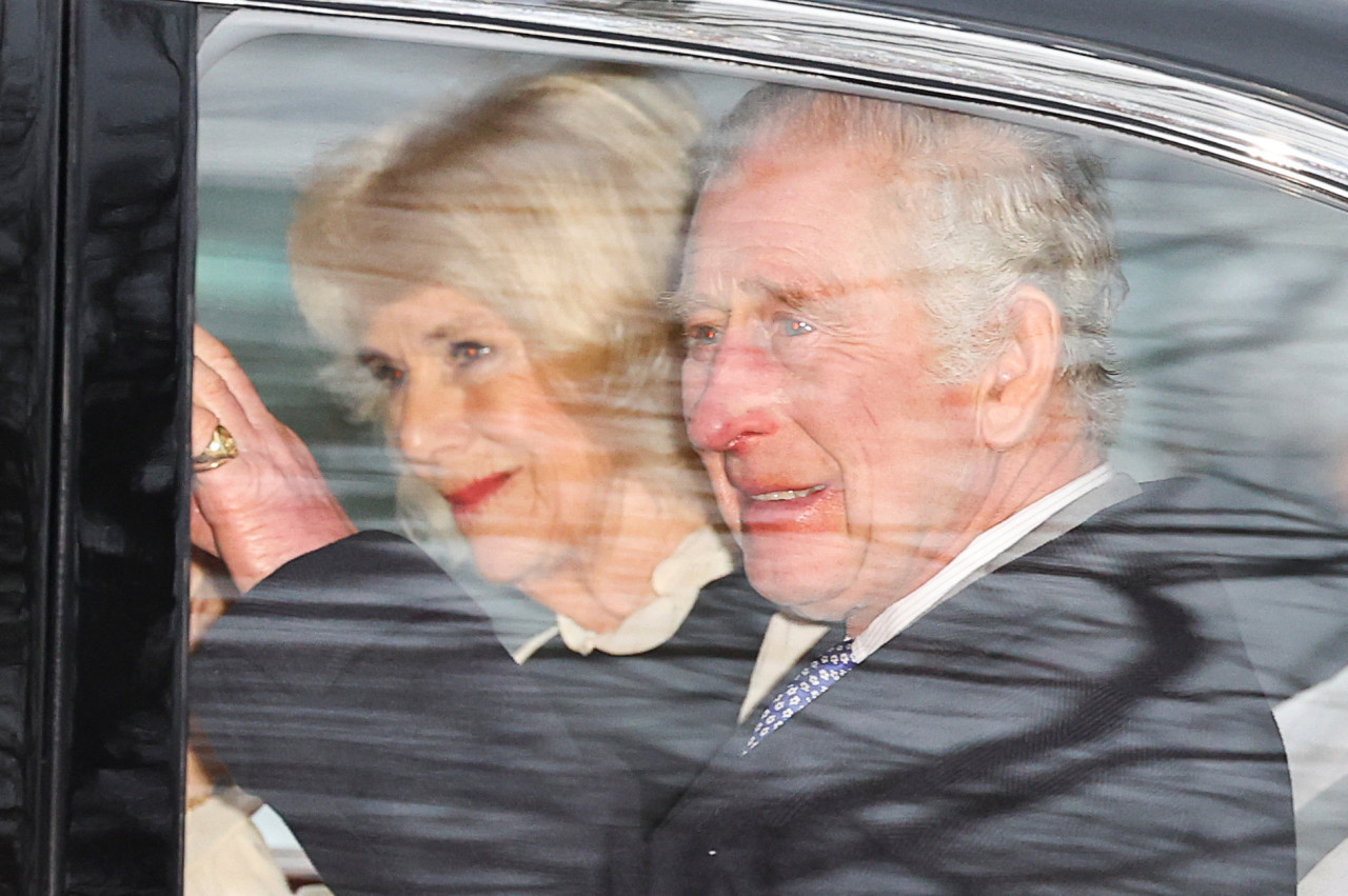 Reaparición en público del rey Carlos III tras el diagnóstico de cáncer. Foto: REUTERS.