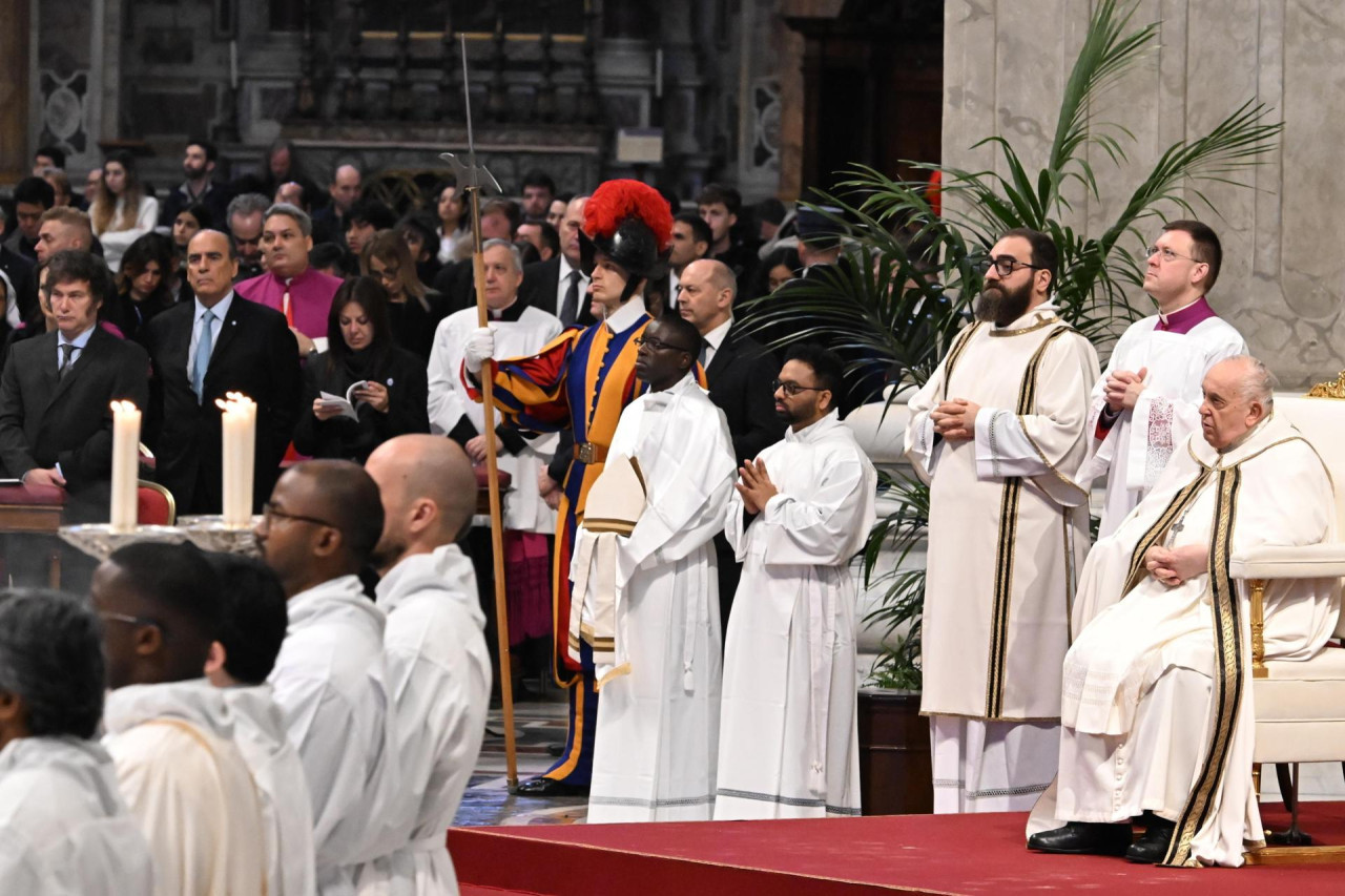 Francisco canonizó a Mama Antula en el Vaticano y la convirtió en la primera santa argentina. EFE