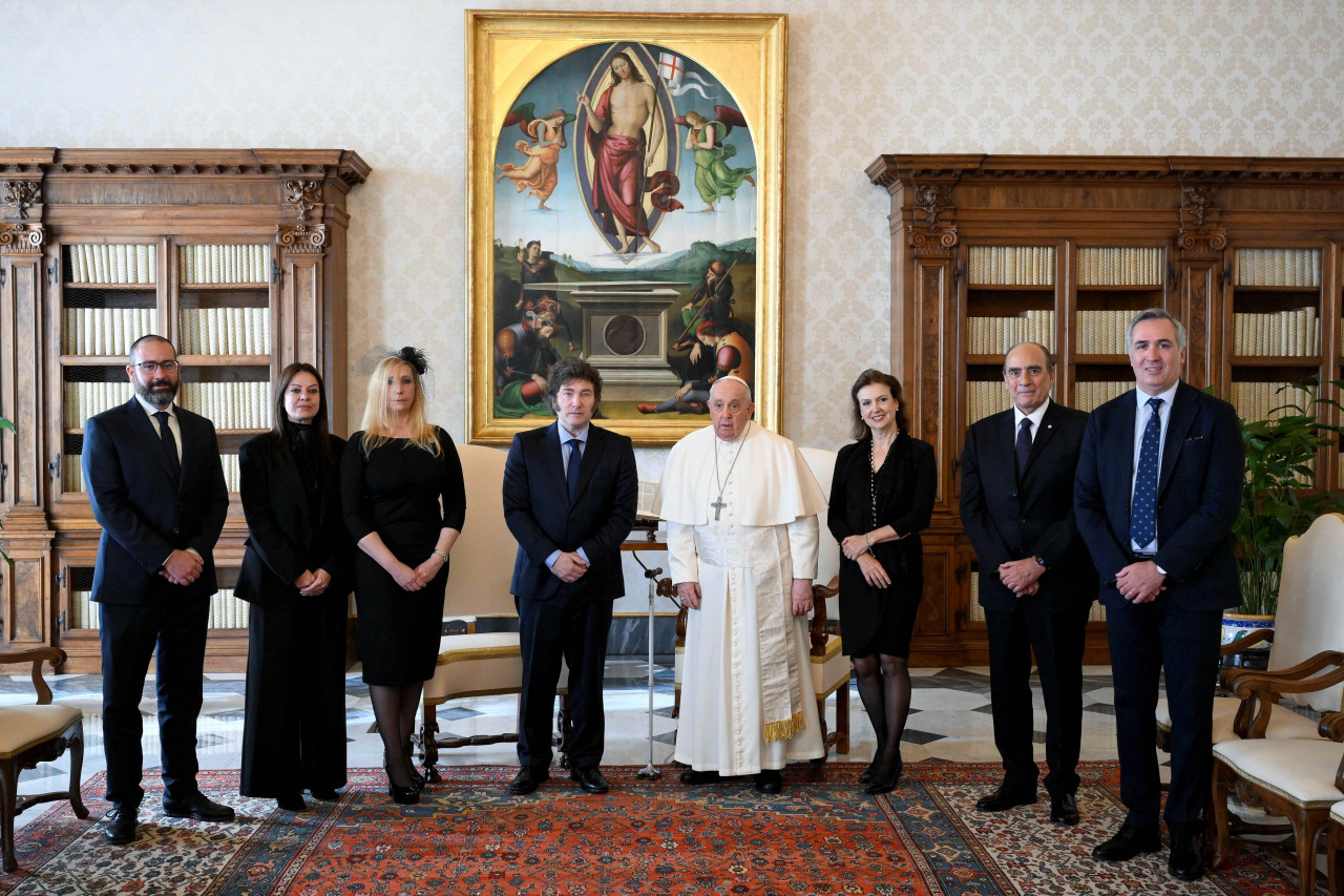 El papa Francisco con Javier Milei en el Vaticano, el 12 de febrero de 2024. NA