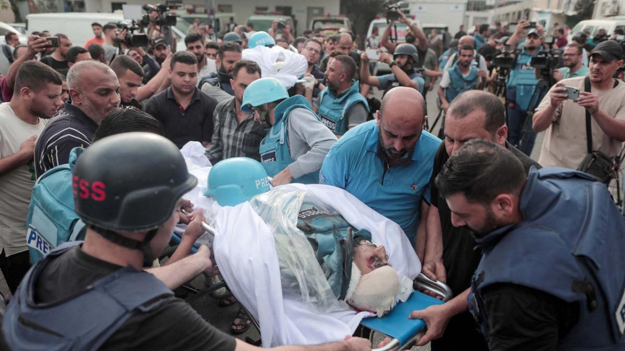 Funeral de periodista asesinado en Gaza. Foto: Telam.