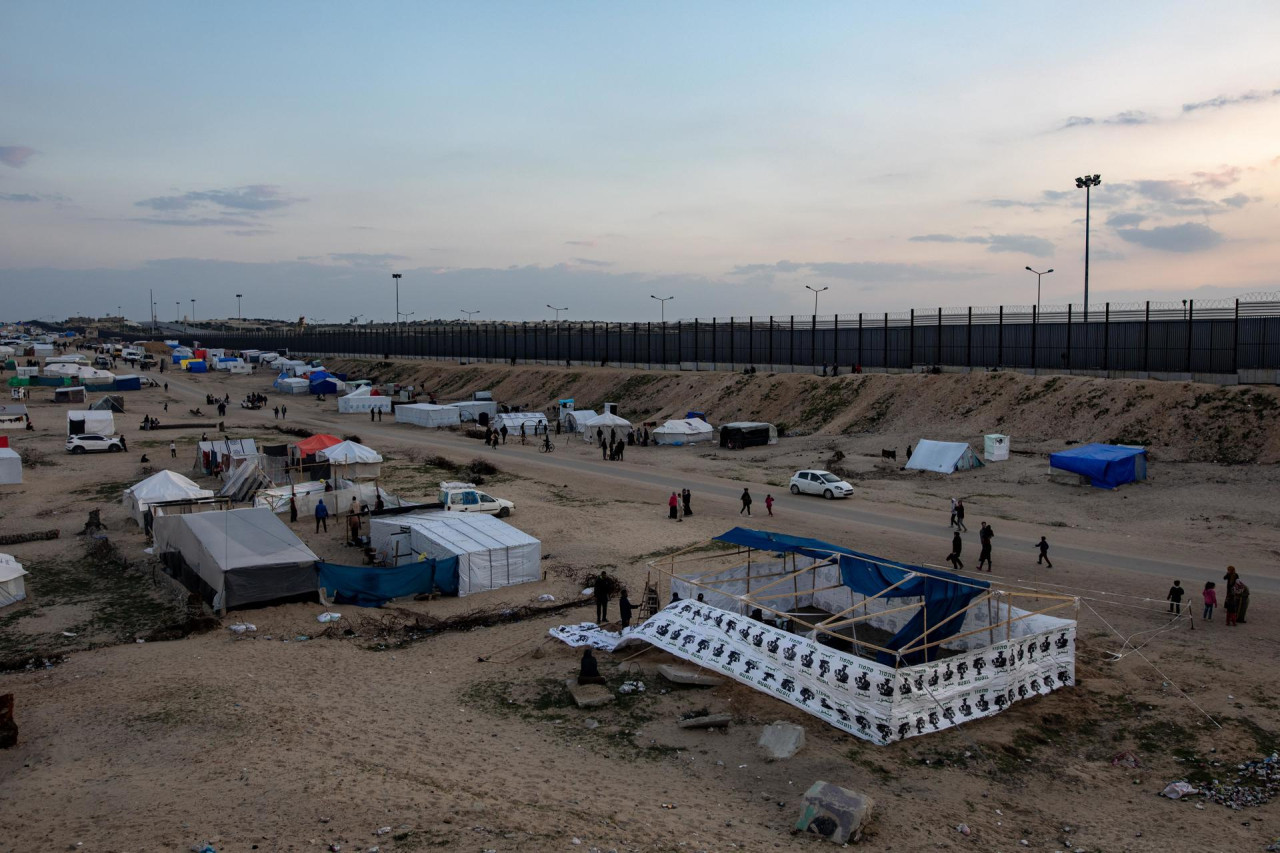 Refugiados palestinos en Rafah, al sur de Gaza. Foto: EFE.